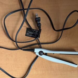 Mini White Hair Straightener Flat Iron with Swivel Cord
